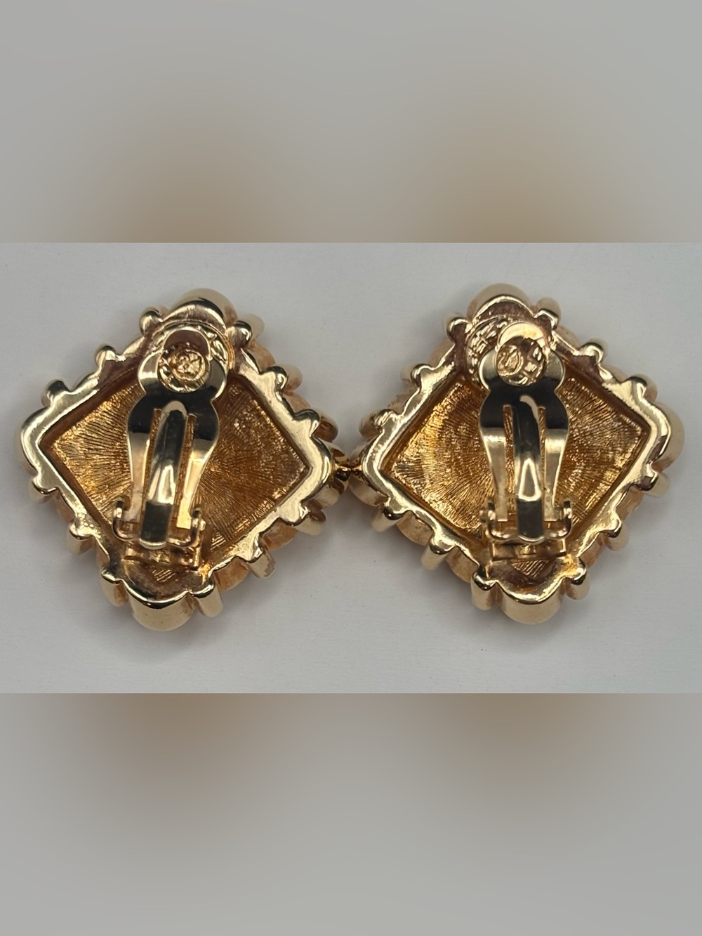 Swarovski Swan Signed Vintage AB Rhinestone Gold Tone Cluster Clip On Earrings - Picture 3 of 9